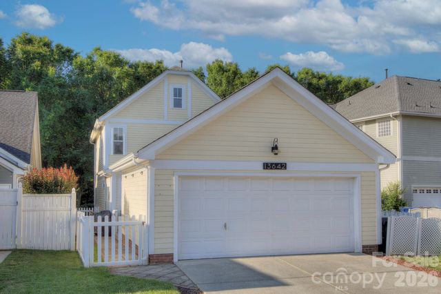 13642 Stumptown Road, Huntersville, NC 28078