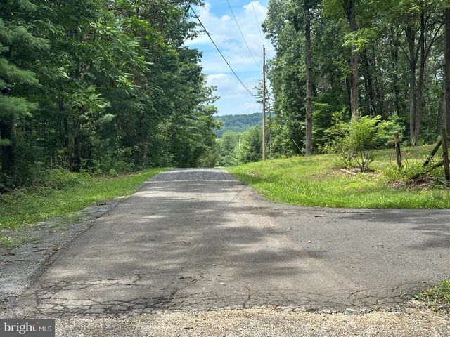 110 WINSLOW DR, Augusta, WV 26704