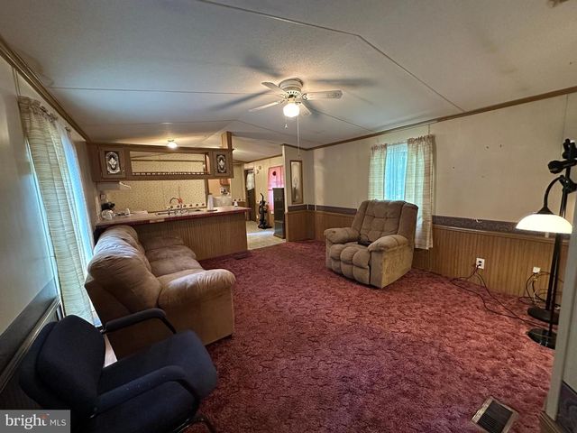 110 WINSLOW DR, Augusta, WV 26704