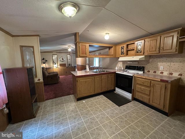 110 WINSLOW DR, Augusta, WV 26704