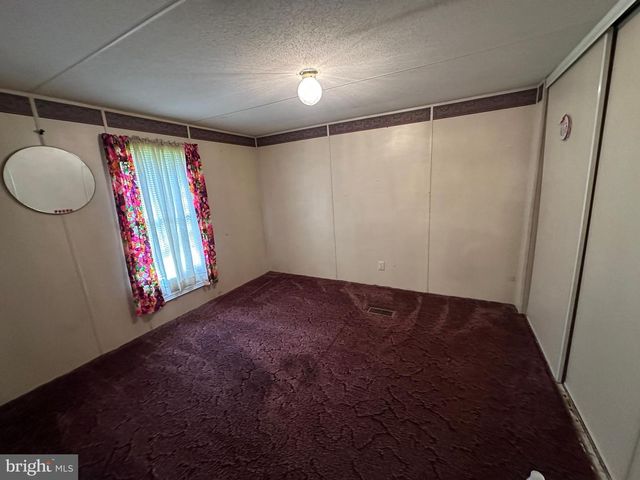 110 WINSLOW DR, Augusta, WV 26704
