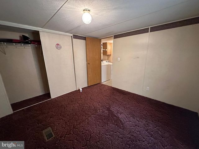 110 WINSLOW DR, Augusta, WV 26704