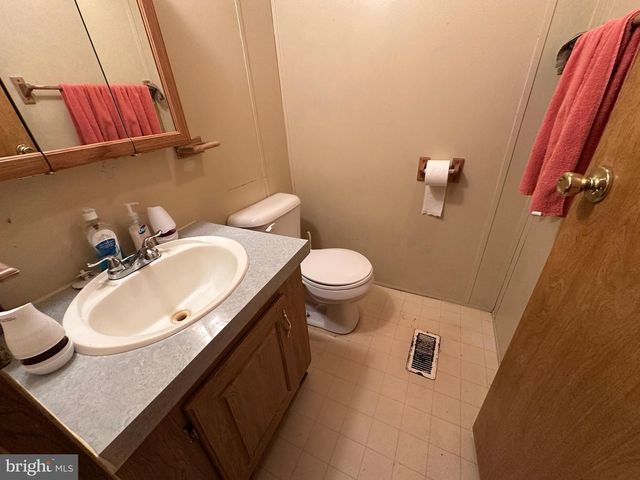 110 WINSLOW DR, Augusta, WV 26704