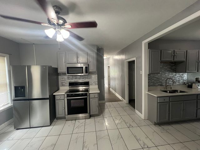 30 Lewis 1, Worcester, MA 01610
