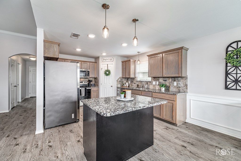 Image 13 of property listing at 5033 Scarlet Oak Lane, San Angelo, TX 76904