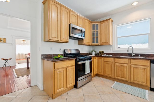 5534 Adeline, Oakland, CA 94608
