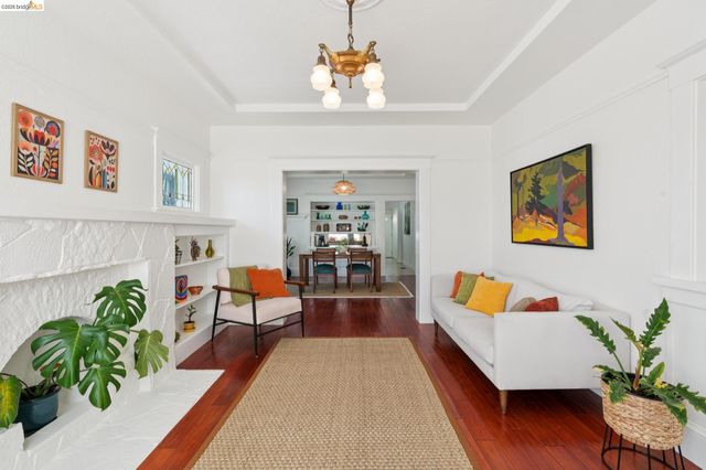 5534 Adeline, Oakland, CA 94608