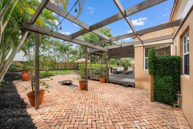 712 SE 11th Court, Fort Lauderdale, FL 33316