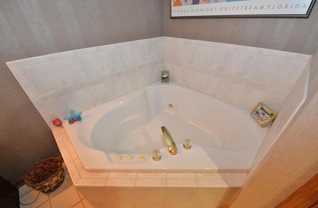 6244 Partridge Hills DRIVE, Mount Pleasant, WI 53406