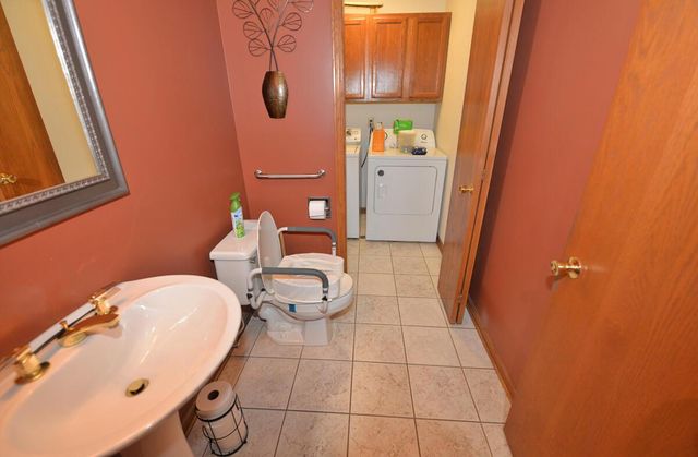 6244 Partridge Hills DRIVE, Mount Pleasant, WI 53406