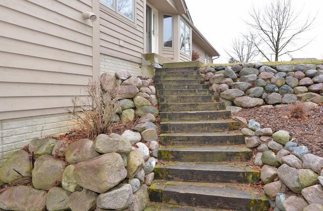 6244 Partridge Hills DRIVE, Mount Pleasant, WI 53406