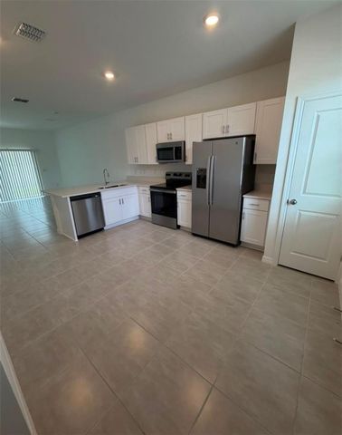 2864 SKYLINE LOOP, Kissimmee, FL 34758