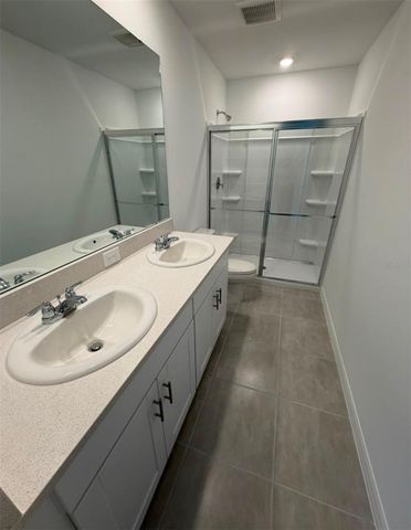 2864 SKYLINE LOOP, Kissimmee, FL 34758