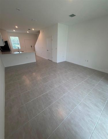 2864 SKYLINE LOOP, Kissimmee, FL 34758