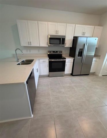 2864 SKYLINE LOOP, Kissimmee, FL 34758