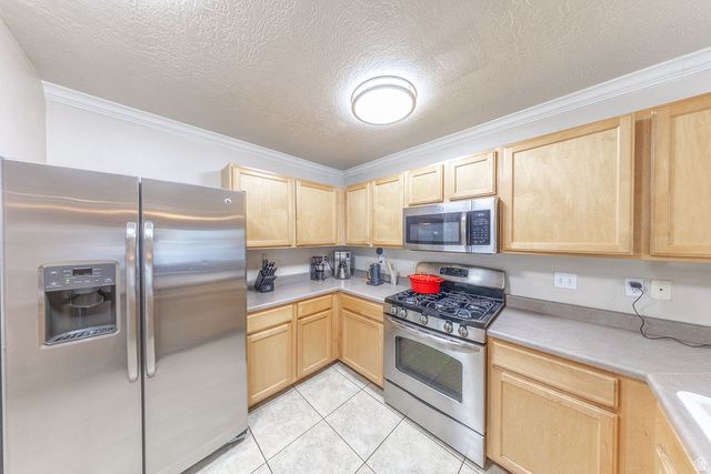 810 S 175 E, Layton, UT 84041