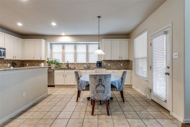 3609 Dalton Street, Fort Worth, TX 76244