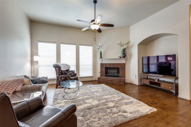 3609 Dalton Street, Fort Worth, TX 76244