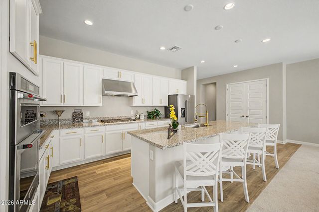 3983 W SERPENTINE Drive, San Tan Valley, AZ 85144