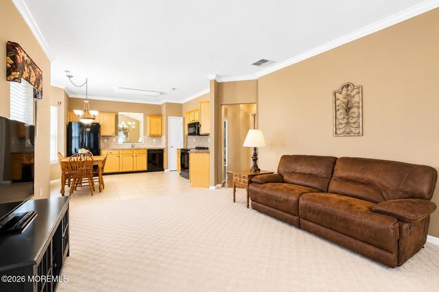 29 Arcadia Drive, Manchester, NJ 08759