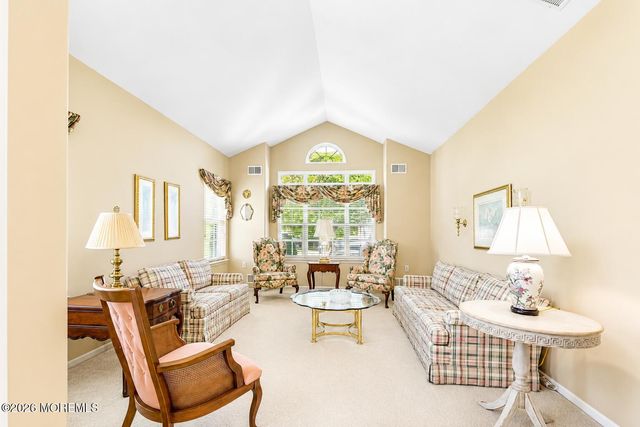 29 Arcadia Drive, Manchester, NJ 08759