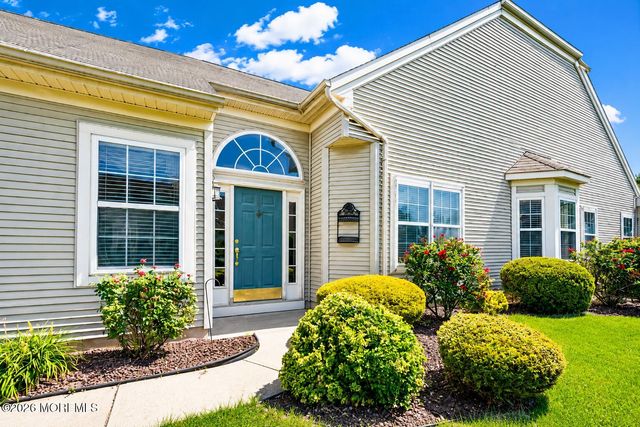 29 Arcadia Drive, Manchester, NJ 08759