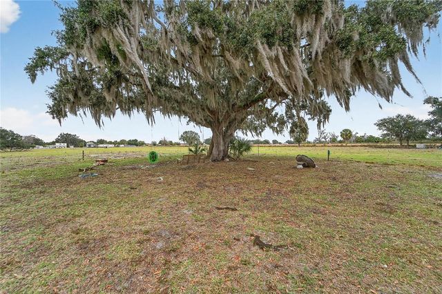 HORSESHOE HILLS PLACE, Plant City, FL 33566