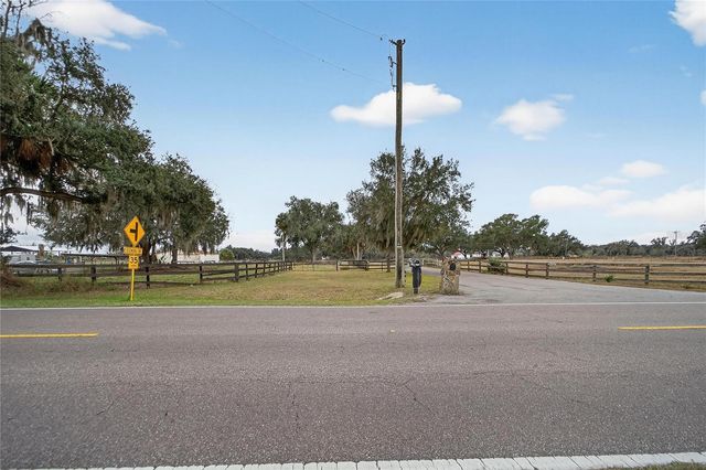HORSESHOE HILLS PLACE, Plant City, FL 33566