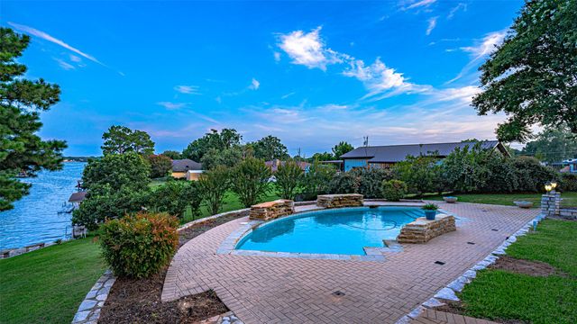 3713 Indian Creek Trail, Granbury, TX 76049