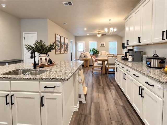 7333 Star Gazer Dr, Corpus Christi, TX 78414
