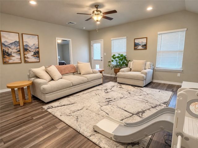 7333 Star Gazer Dr, Corpus Christi, TX 78414