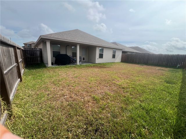 7333 Star Gazer Dr, Corpus Christi, TX 78414