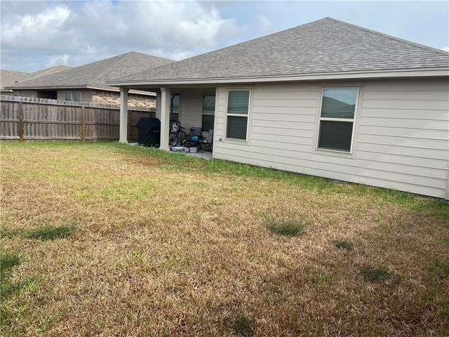 7333 Star Gazer Dr, Corpus Christi, TX 78414