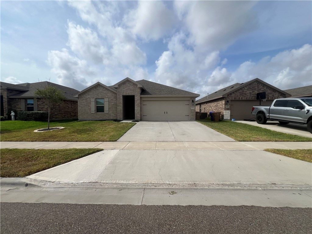 7333 Star Gazer Dr, Corpus Christi, TX 78414