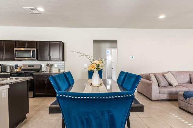 6488 Gannett Drive NE, Rio Rancho, NM 87144