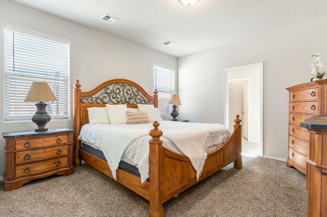 6488 Gannett Drive NE, Rio Rancho, NM 87144