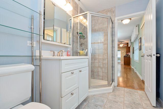 5301 howard Avenue, Western Springs, IL 60558