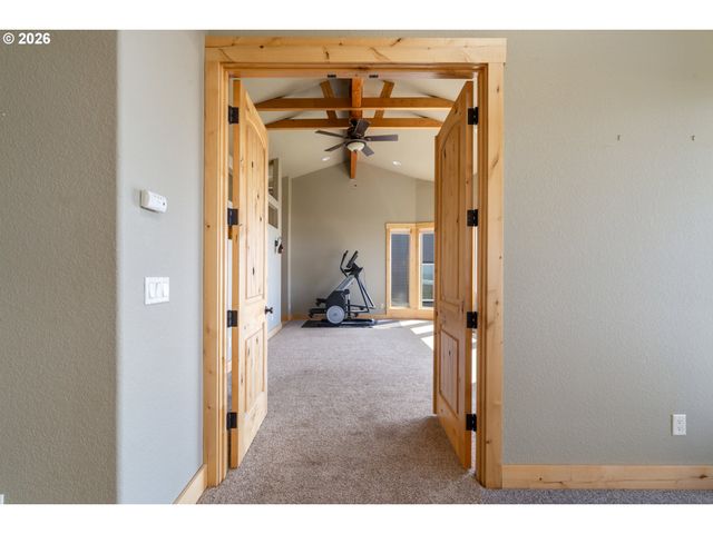 367 LONGVIEW Loop, Rockaway Beach, OR 97136