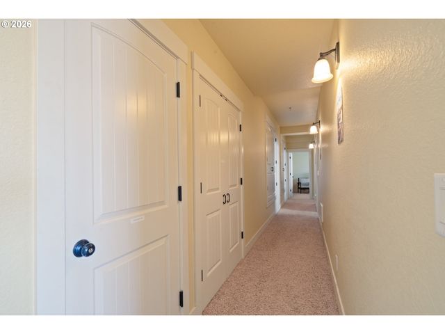 367 LONGVIEW Loop, Rockaway Beach, OR 97136