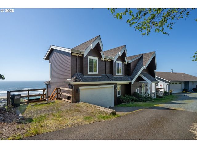 367 LONGVIEW Loop, Rockaway Beach, OR 97136