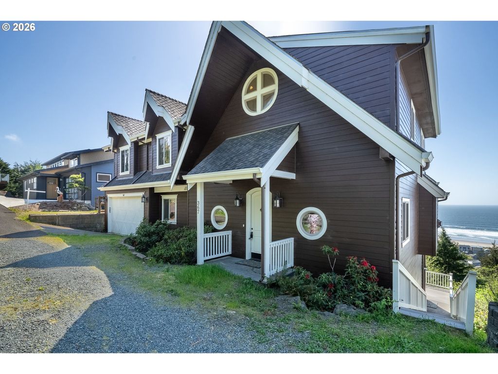 367 LONGVIEW Loop, Rockaway Beach, OR 97136