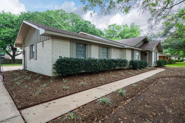 1025 N Meyer Street, Sealy, TX 77474