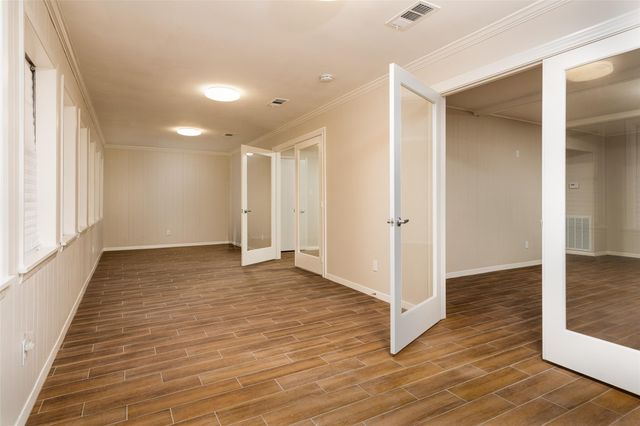 1025 N Meyer Street, Sealy, TX 77474