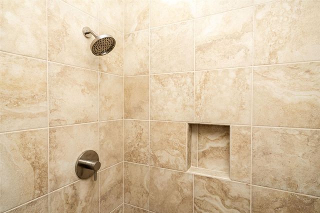 1025 N Meyer Street, Sealy, TX 77474