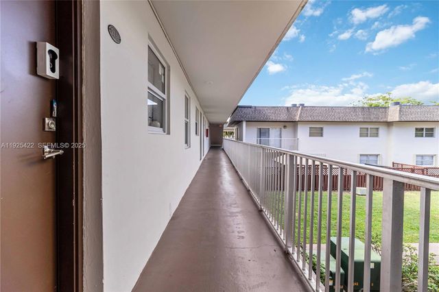 8475 SW 94th St 217E, Miami, FL 33156