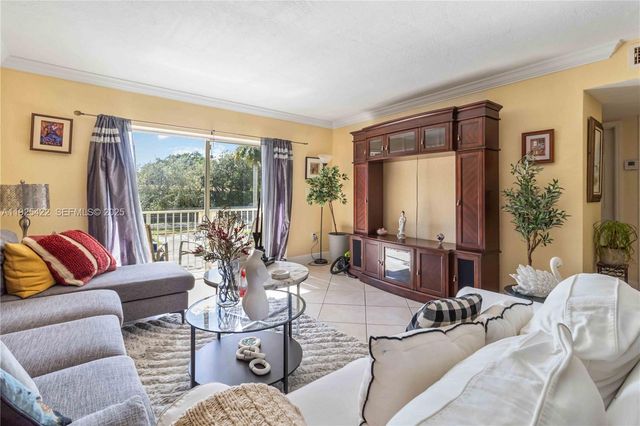 8475 SW 94th St 217E, Miami, FL 33156