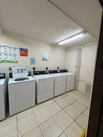 8475 SW 94th St 217E, Miami, FL 33156