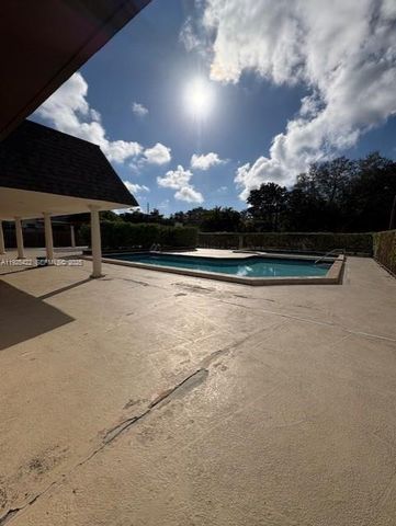 8475 SW 94th St 217E, Miami, FL 33156