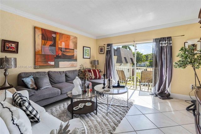 8475 SW 94th St 217E, Miami, FL 33156