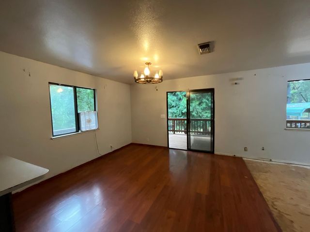 17719 Leal Ln, Brownsville, CA 95919